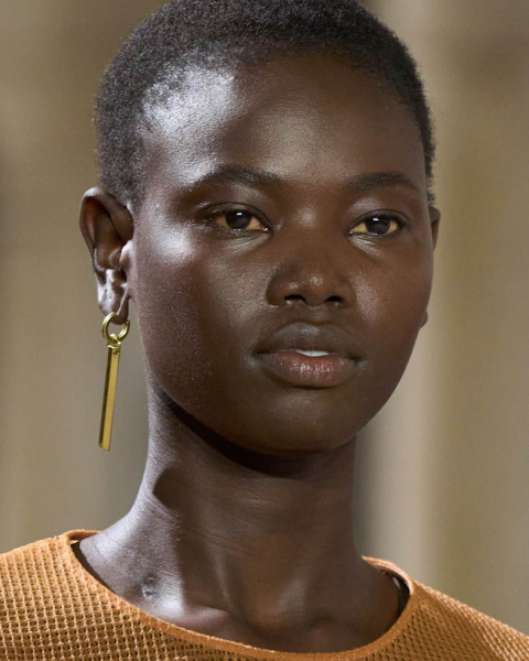 spring 2025 makeup trends fresh skin at Prabal Gurung